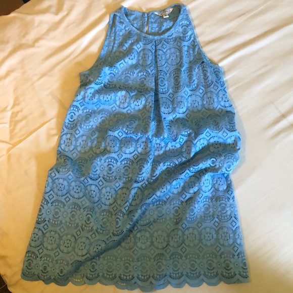 Lace dress - Picture 1 of 3